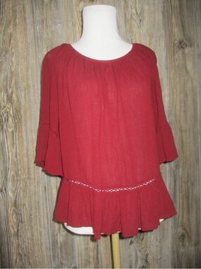Fever medium Burgundy boho blouse
Stretchy top to wear off the shoulder or on